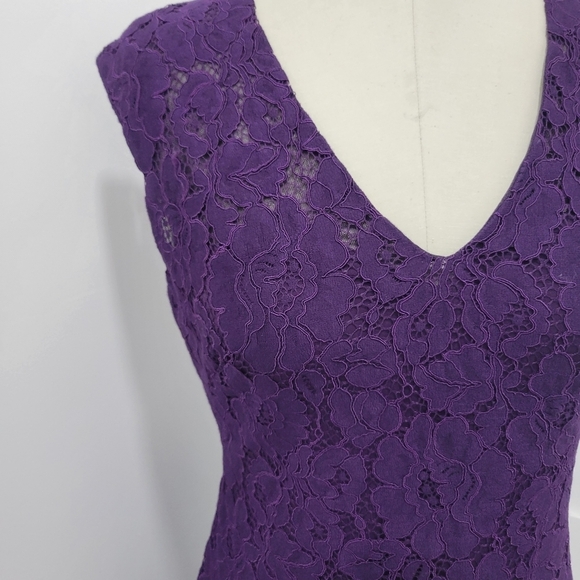 Lauren Ralph Lauren Women's Purple Lace V-neck Sheath Dress Size 4 - Picture 4 of 13